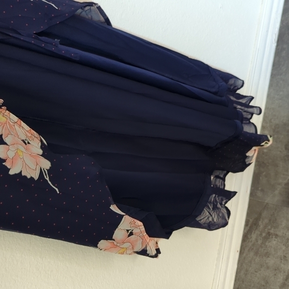 Lulus Floral Wrapped Maxi Dress Navy Blue Sz Medium wedding summer beach resort - Picture 8 of 10